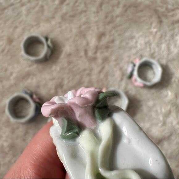 Set of Six Vintage Napkin Rings Pastel Floral Fine China Ceramic Pastel Garden - Picture 9 of 9